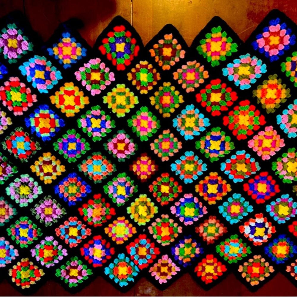 Granny Square Afghan ~ Vintage ~ 1970s ~ Throw Blanket ~ Handmade ~ Beautiful - Picture 3 of 16